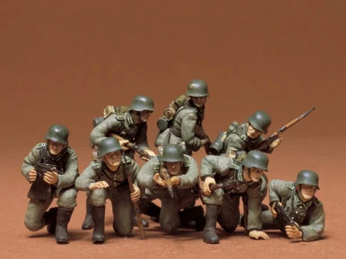 1/35 GERMAN PANZER GRENADIERS SET - 35061