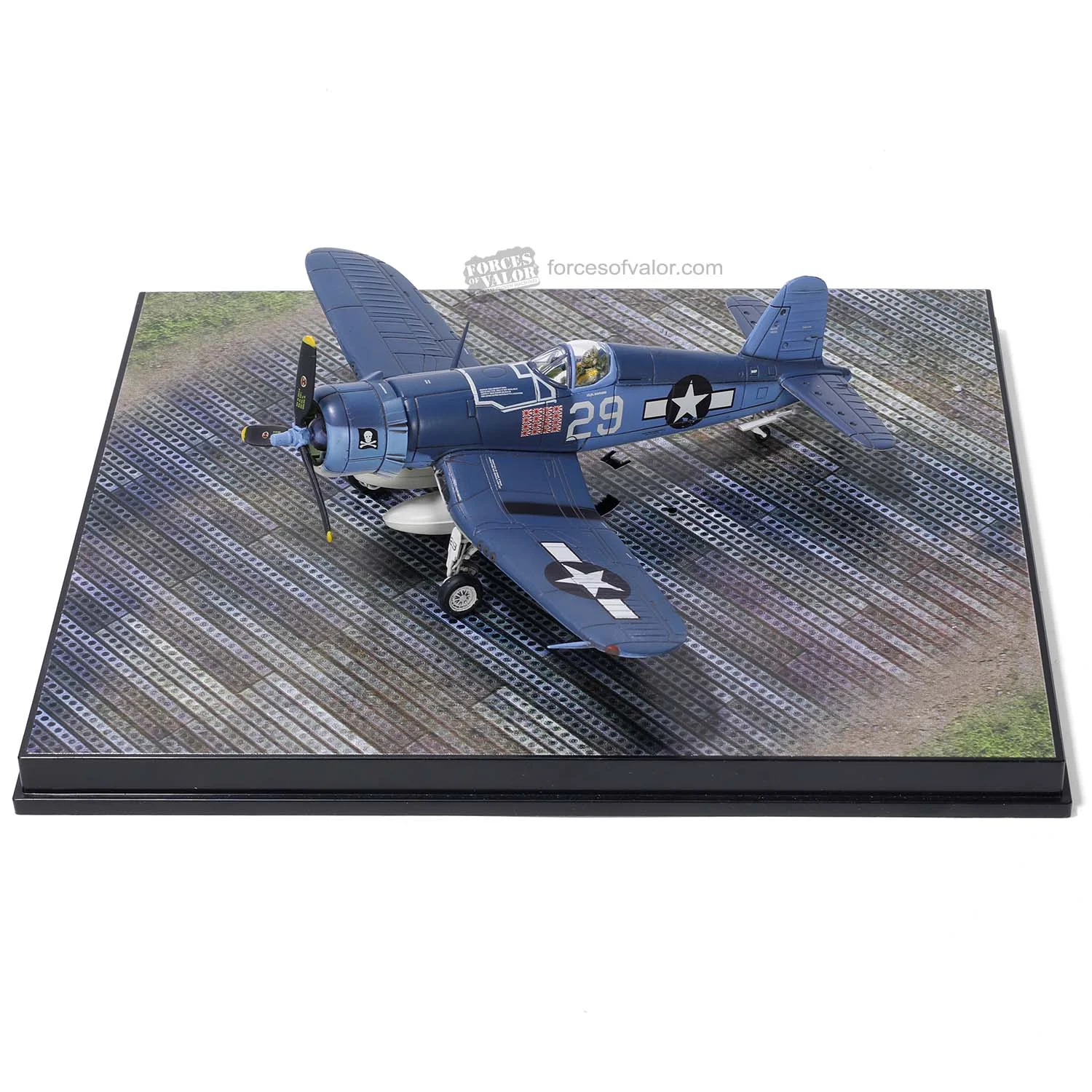 Vought F4U-1 Corsair VF-17 “Jolly Rogers” USN 1944, 1:72 Scale Model