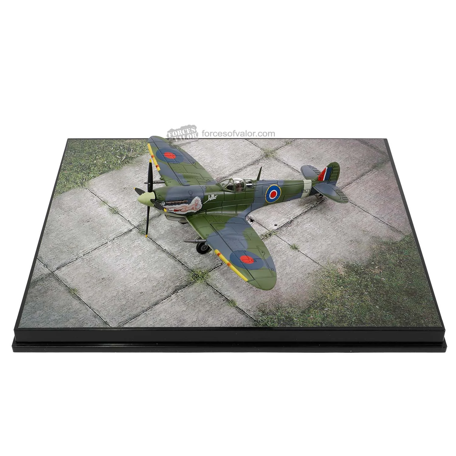 Supermarine Spitfire Mk.IX “MK210” 1944 1:72 Scale Model - Forces Of Valor