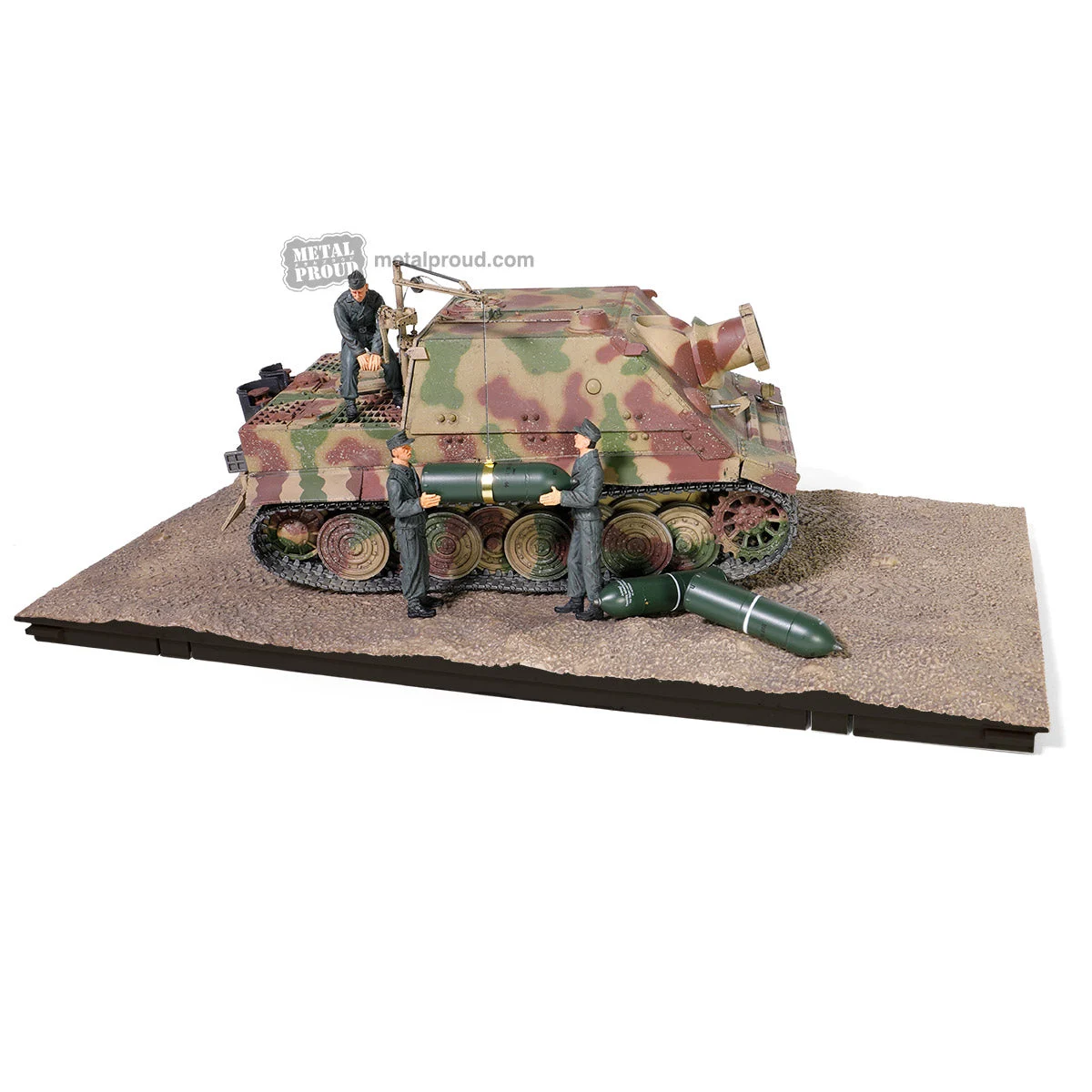 Sd.Kfz.181 ”Sturmtiger” May 1945, 1/32 Scale Model - Forces Of Valor