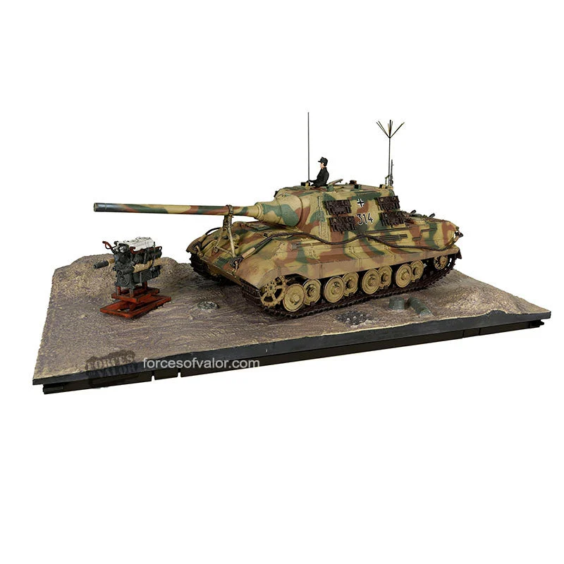 Sd.Kfz. 186 Jagdtiger German Heavy Tank Destroyer Porsche Suspension 1945, 1/32 Scale Model - Forces Of Valor
