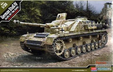 ACA13522 1:35 Academy German STuG IV Sd.Kfz.167 Early Version