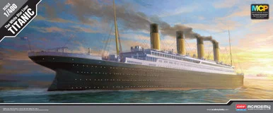Academy Models 14215 R.M.S. Titanic 1/400 Scale Model Kit