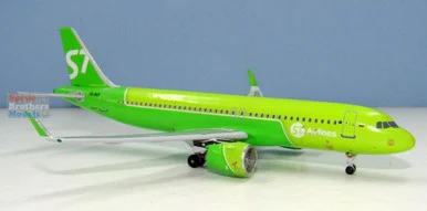AER19127 1:400 Aeroclassics Baby-Bus S7 Airlines A320 Reg #VQ-BCF (pre-painted/pre-built)