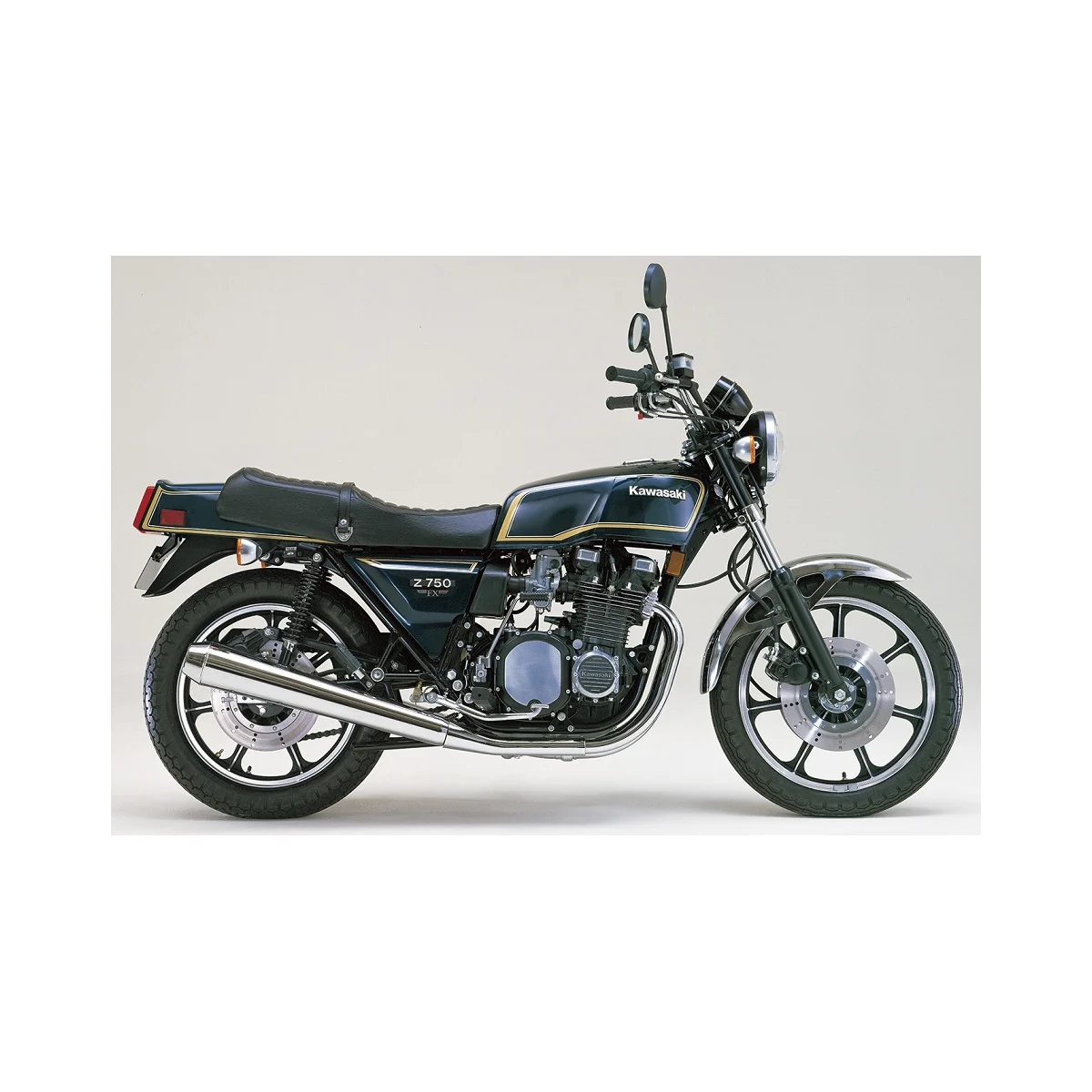Kawasaki kz750d z750fx 1979 custom Model kit - Aoshima