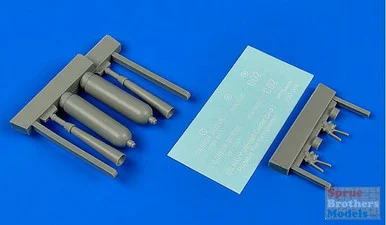 ARSAB320086 1:32 AeroBonus US Navy CO2 PSH-20 Fire Extingushers