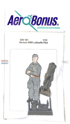 ARSAB320181 1:32 AeroBonus German WW2 Luftwaffe Pilot Figure Standing