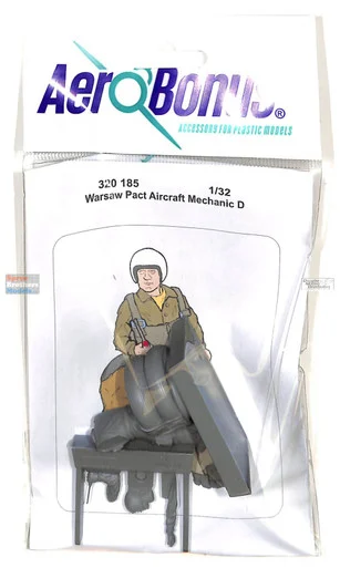 ARSAB320185 1:32 AeroBonus Warsaw Pact Aircraft Mechanic Figure D