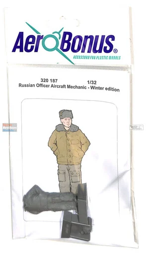 ARSAB320187 1:32 AeroBonus Russian Officer Aircraft Mechanic Figure Winter