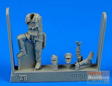 ARSAB480140 1:48 AeroBonus USAAF Fighter Pilot Figure WW2 9th Army (European Battlefields)