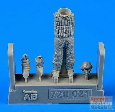 ARSAB720021 1:72 AeroBonus German Luftwaffe Pilot Figure with Life Jacket WW2