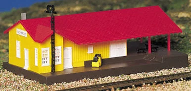 Bachmann 45907 N Freight Station