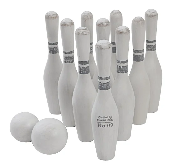 Vintage Wooden Bowling Pin Set – 10 pins & 2 balls - Wooden Story