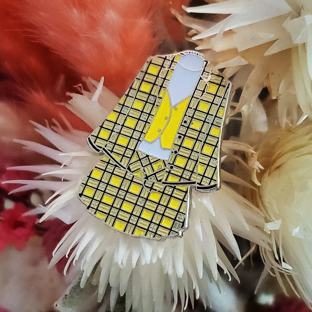 Clueless – Cher's Outfit Enamel Pin - Sara Deck