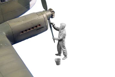 1/48 CMK Siebel Si 204/Aero C-3 Rigger (prop maintenance) Resin Figure Model Kit