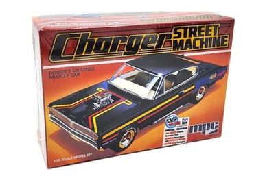 MPC 1028 1967 Dodge Charger Street Machine 1/25 Scale Model Kit