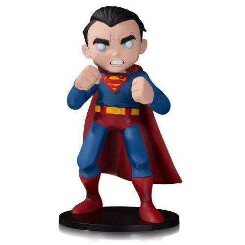 DC Comics Artist Alley Superman by Chris Uminga Limited Edition Statue - DC Direct