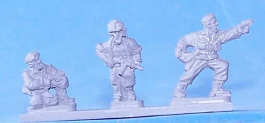 PIG010030 - AIRCREW ON FOOT