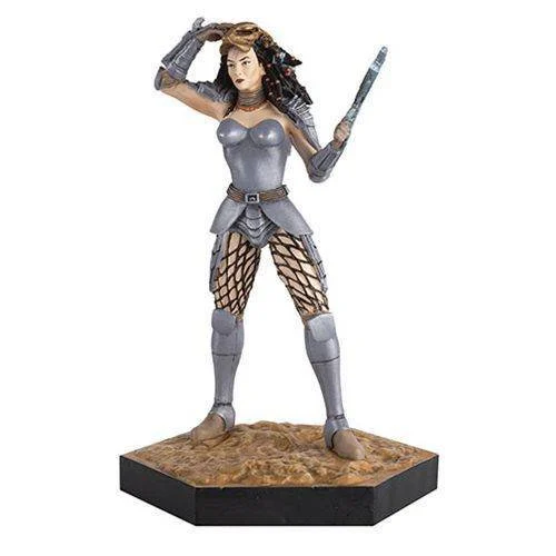 Eaglemoss Alien and Predator Machiko Naguchi from AVP War Figure with Collector Magazine - Eaglemoss Publications