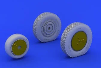 1/32 Eduard P39 Late Wheels for KTY (PE & Resin)