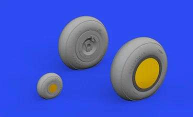 1/32 Eduard Hawk 81A2 Wheels for LNR (PE. Mask & Resin)