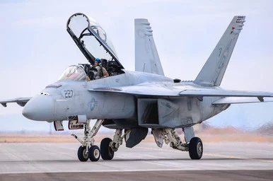 1/48 Hobby Boss F/A-18F Super Hornet