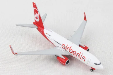 HERPA AIRBERLIN 737-700 1/500 (**)