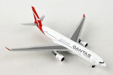 HERPA QANTAS A330-200 1/500