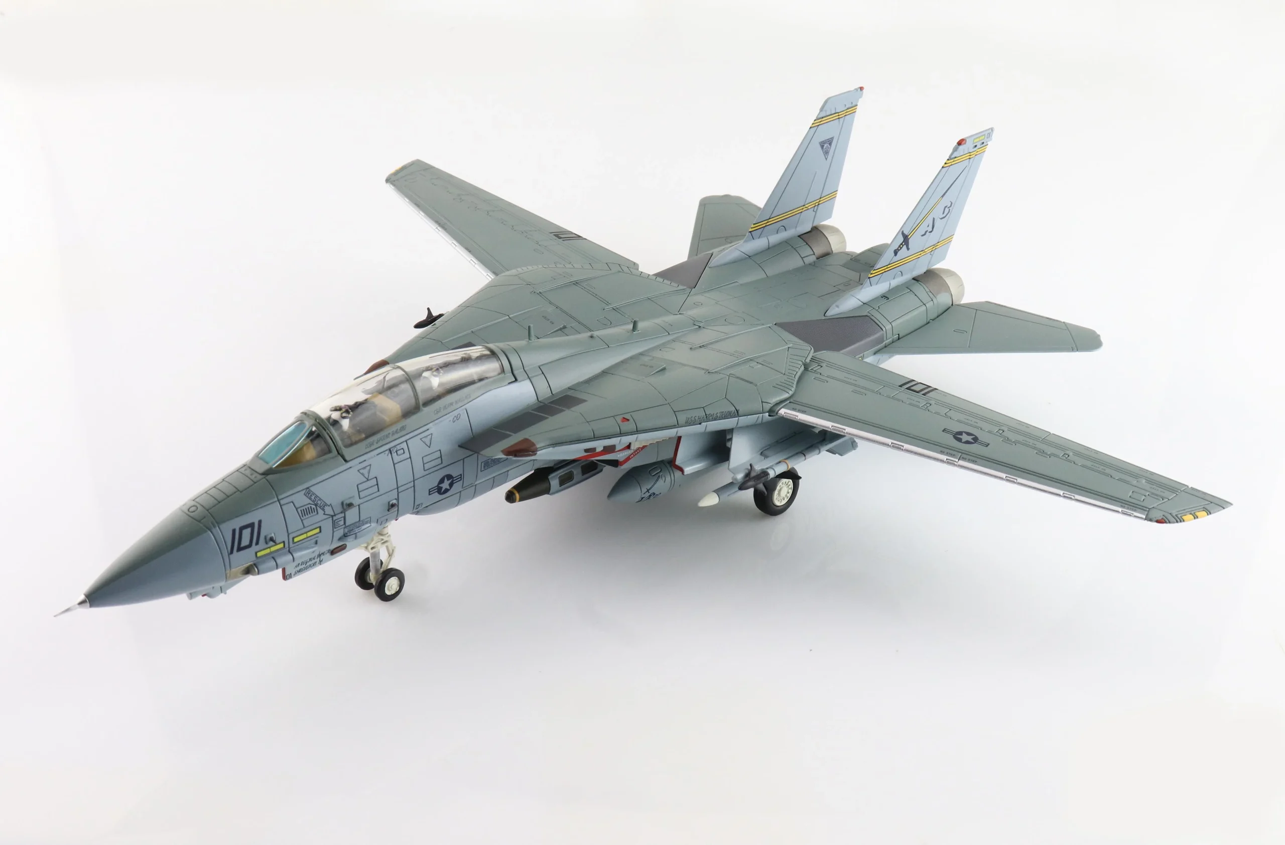 Hobby Master Grumman F-14B Tomcat (VF-32 “Swordsmen” 2005) 1:72 Scale Diecast Model