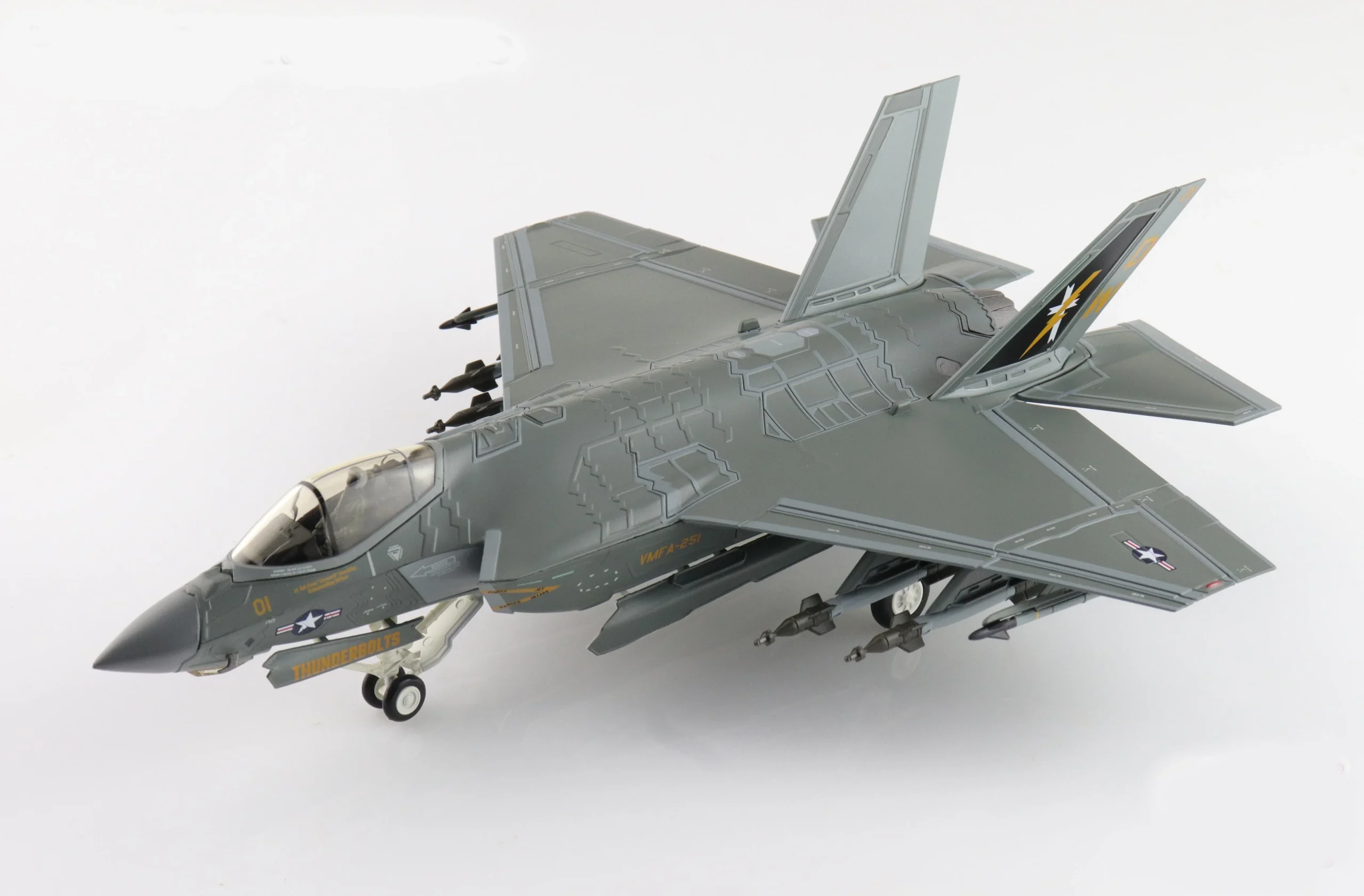 Hobby Master F-35C Lightning II VMFA-251 “Thunderbolts” 2024 1:72 Scale Diecast Model
