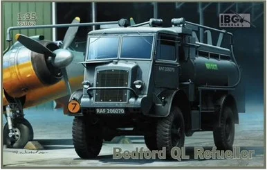 1/35 IBG Bedford QL Refueller Plastic Model Kit - IBG Models