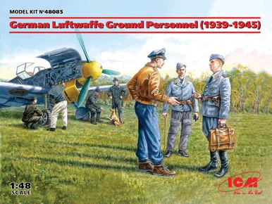 1/48 ICM German Luftwaffe Ground Personnel (1939-1945) (7 figures - staff officer, 2 pilots, 4 mechanics, and dog figure)