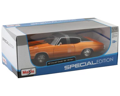 Maisto International 31890 1971 Chevrolet Chevelle SS 454 Diecast 1/18 Scale Model, Orange - Maistro