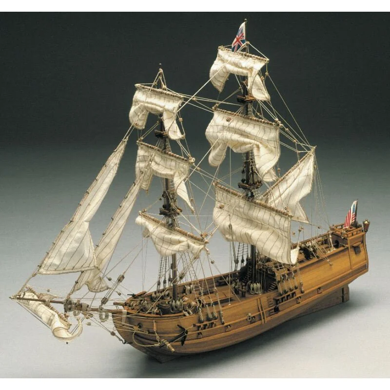 Golden Star Model Kit - MANTUA