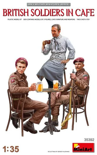 1/35 Miniart British Soldiers in Cafe
