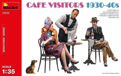 1/35 Miniart Cafe Visitors 1930-40s Plastic Model Kit