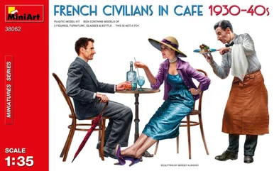 1/35 Miniart French Civilians in Cafe 1930-40s