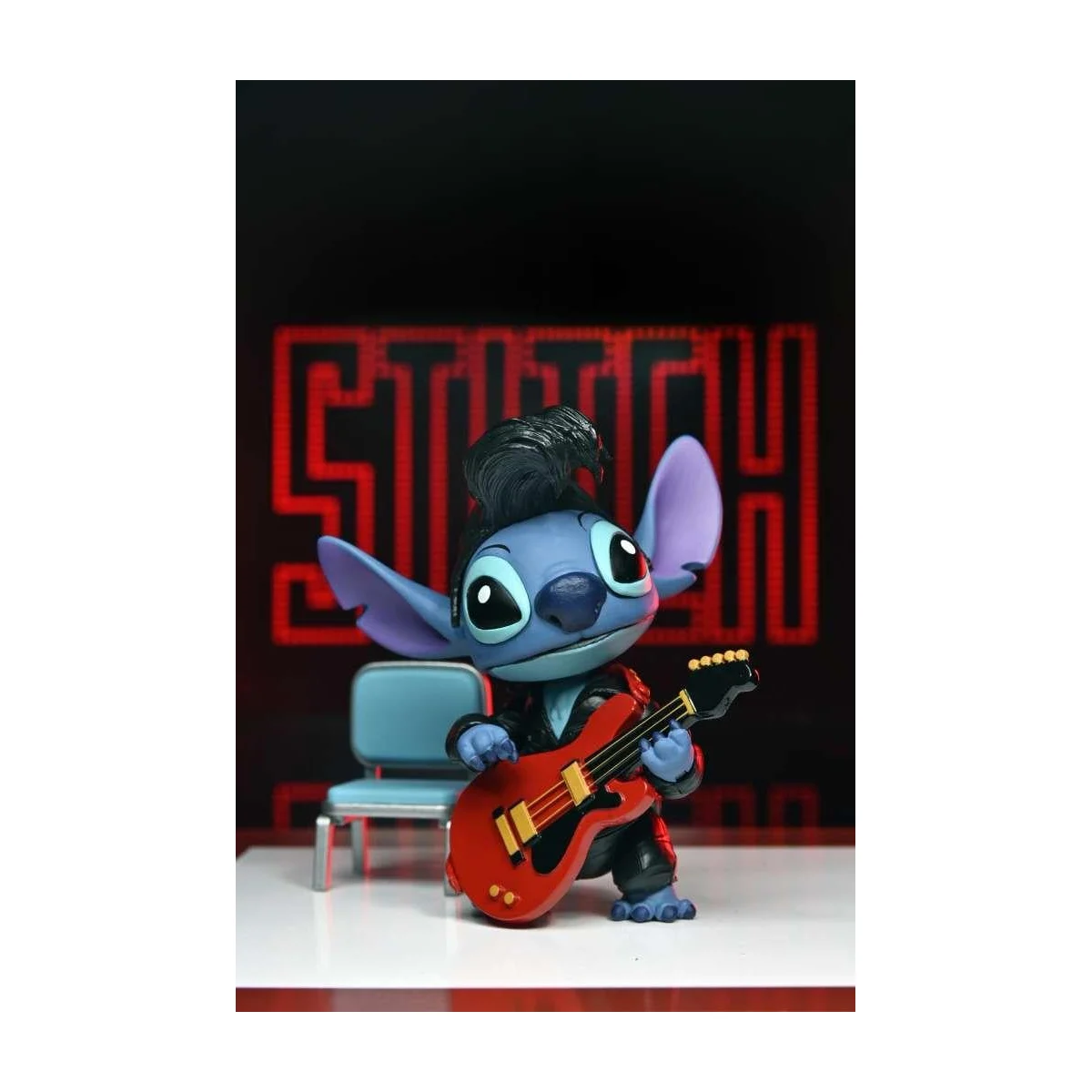 LILO & STITCH - Stitch "Singer Elvis" - Ultimate figure 8cm Figurine