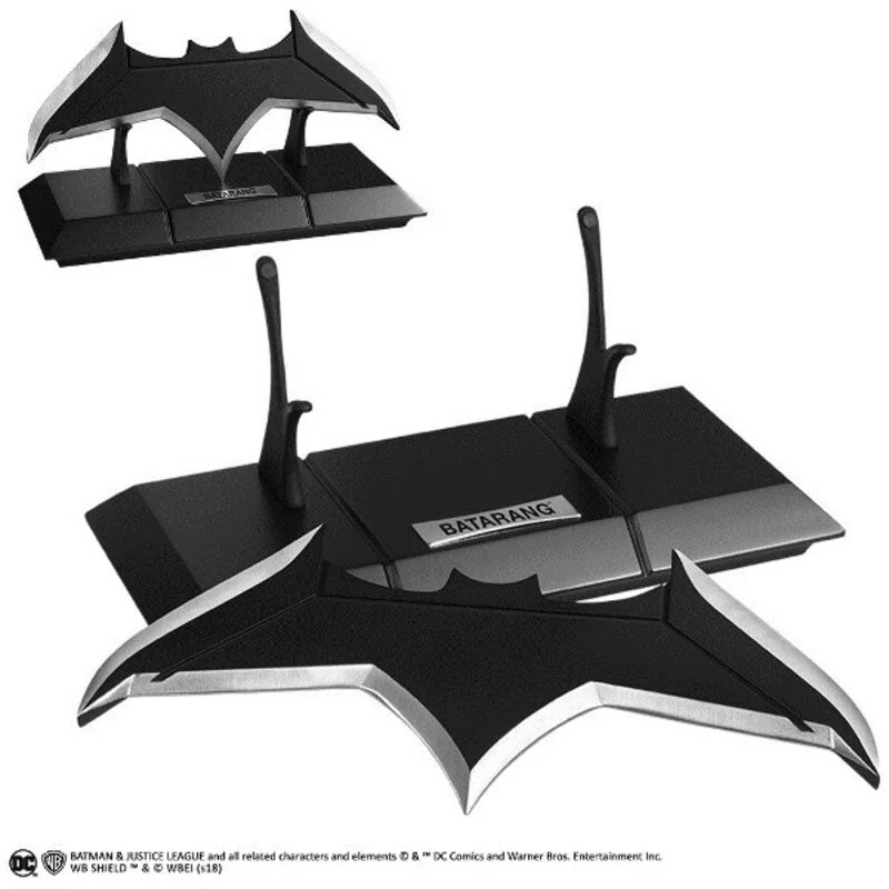 Justice League Replica 1/1 Batarang - Noble Collection
