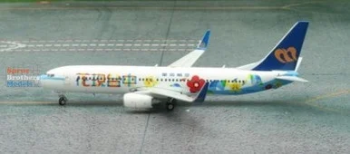 PHX04088 1:400 Phoenix Model Mandarin Airlines B737-800 Reg #B-18659 (pre-painted/pre-built)