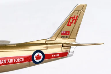 POSTAGE STAMP RCAF CANADAIR SABRE 1/110 GOLDEN HAWKS - POSTAGE STAMP PLANES