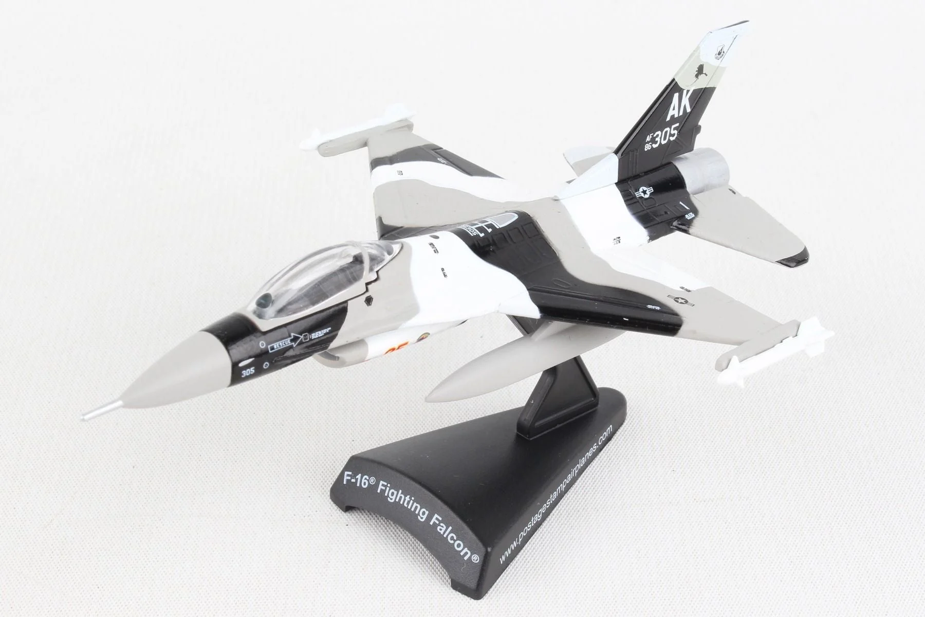 General Dynamics F-16 Fighting Falcon Arctic Camo 1:126 Scale Diecast Model