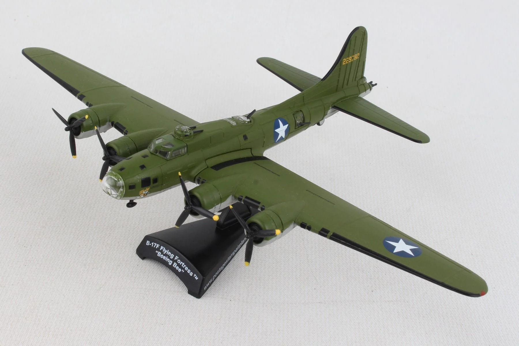 Boeing B-17F Flying Fortress “Boeing Bee” 1:155 Scale Diecast Model