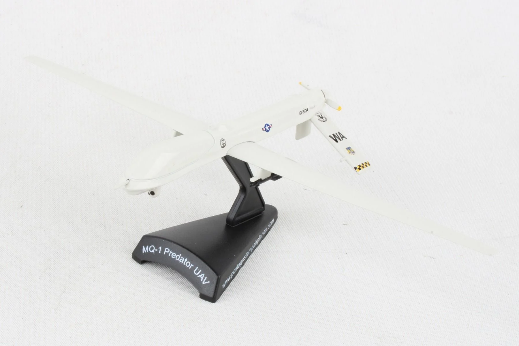 General Atomics RQ-1 Predator UAV 1:87 Scale Diecast Model