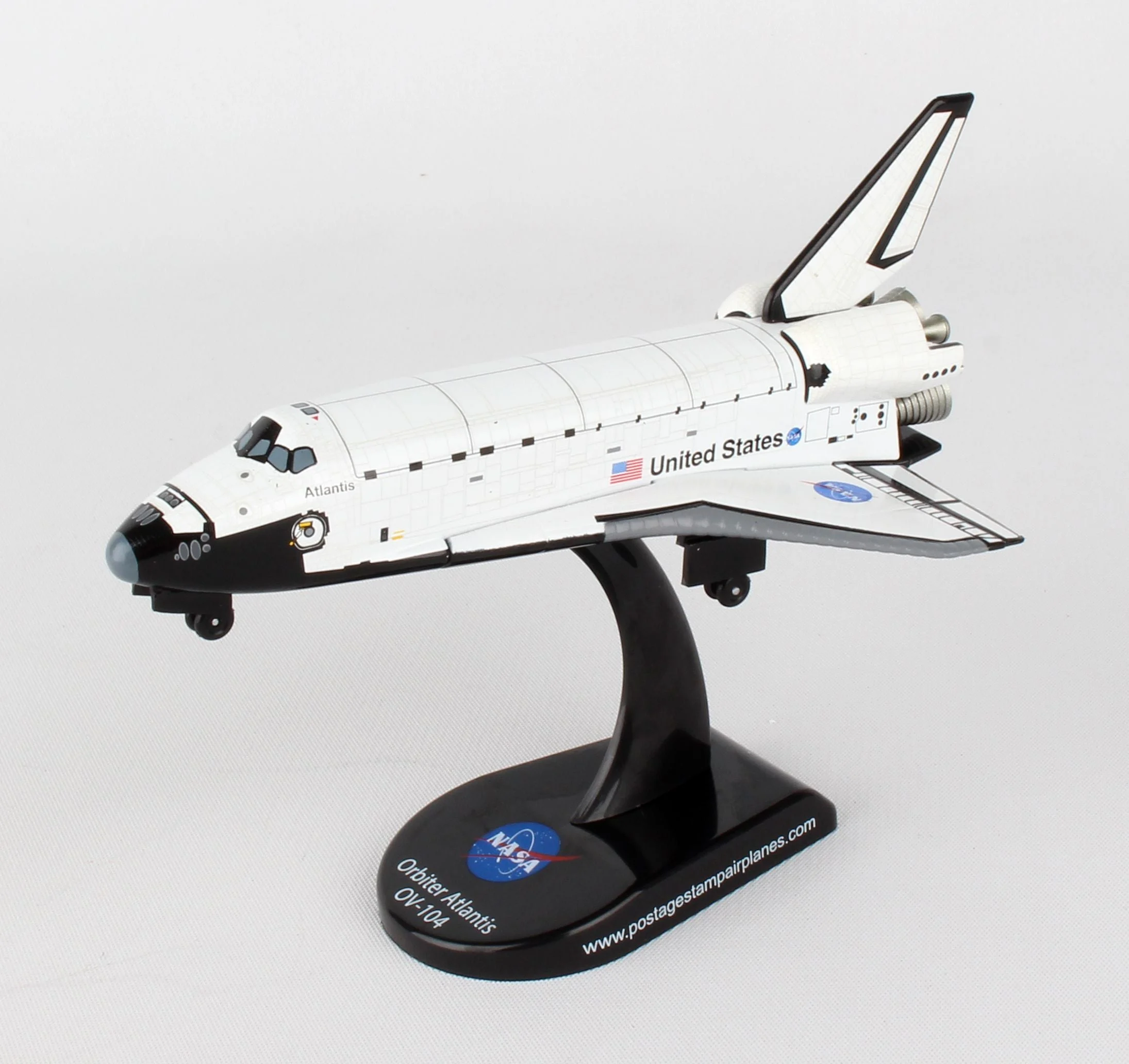 Rockwell International Space Shuttle Orbiter Atlantis 1/300 Scale Model - Daron