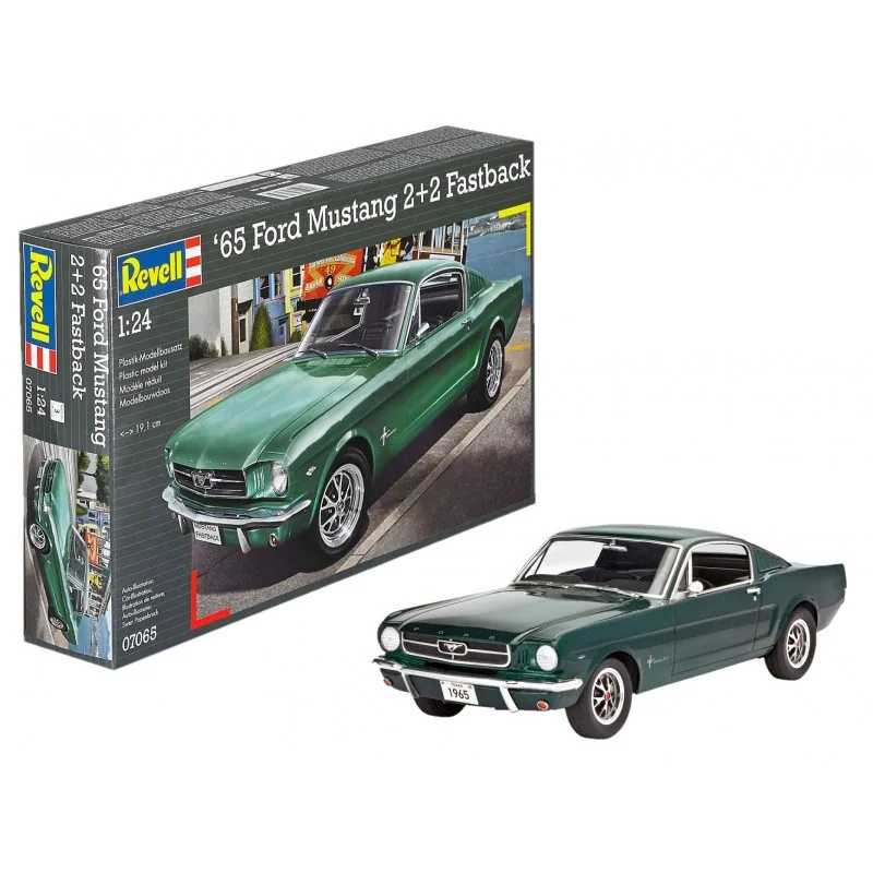 ford mustang 2 +2 fastback Model kit - Revell
