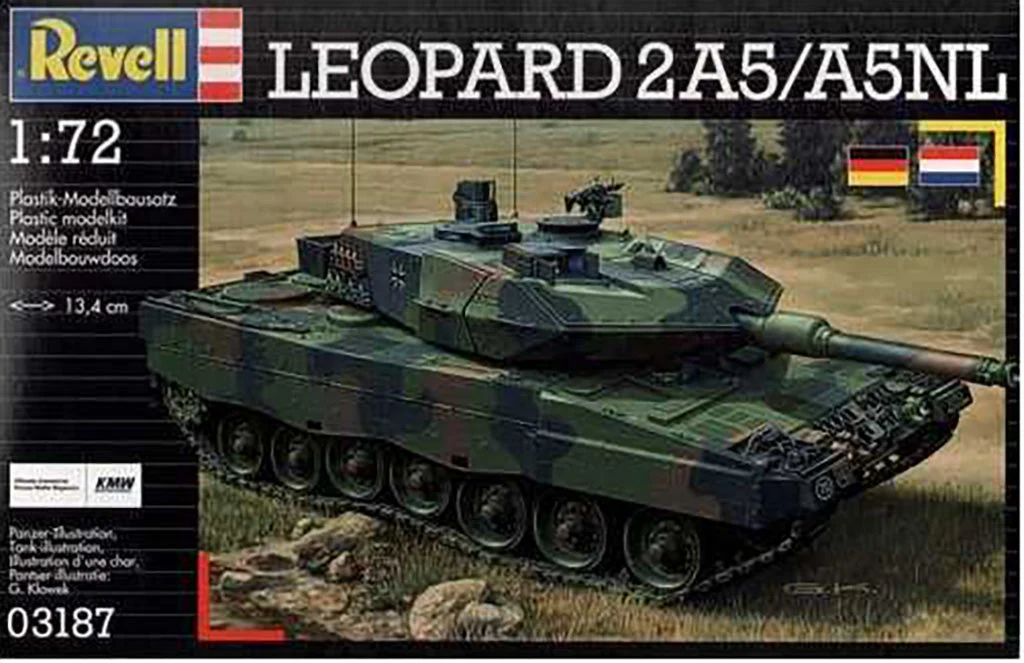 Leopard 2A5/A5NL Main Battle Tank 1/72 Scale Model Kit - Revell Germany