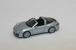 Porsche 911 (991) Targa 4S Rhodium Silver Metallic 1:87 (HO) Scale Model - Herpa