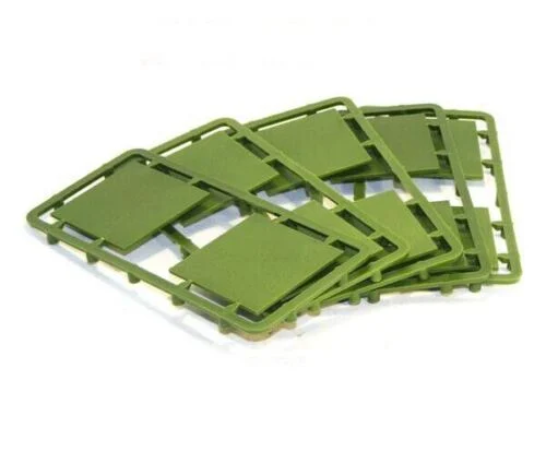 40 mm Square Plastic Bases (10) - Renedra Limited
