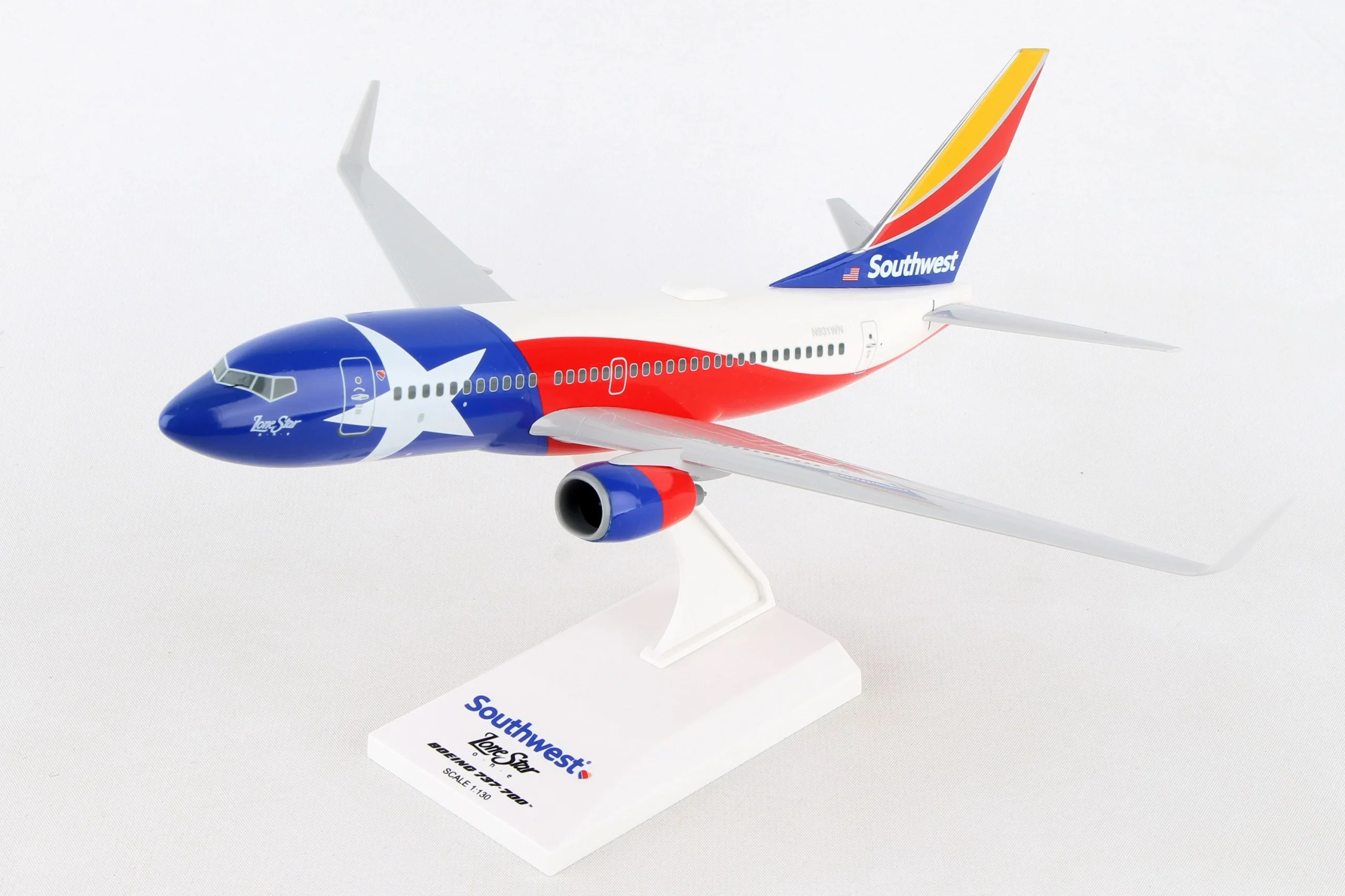 Boeing 737-700 Southwest Airlines "Lone Star One" 1:130 Scale Model